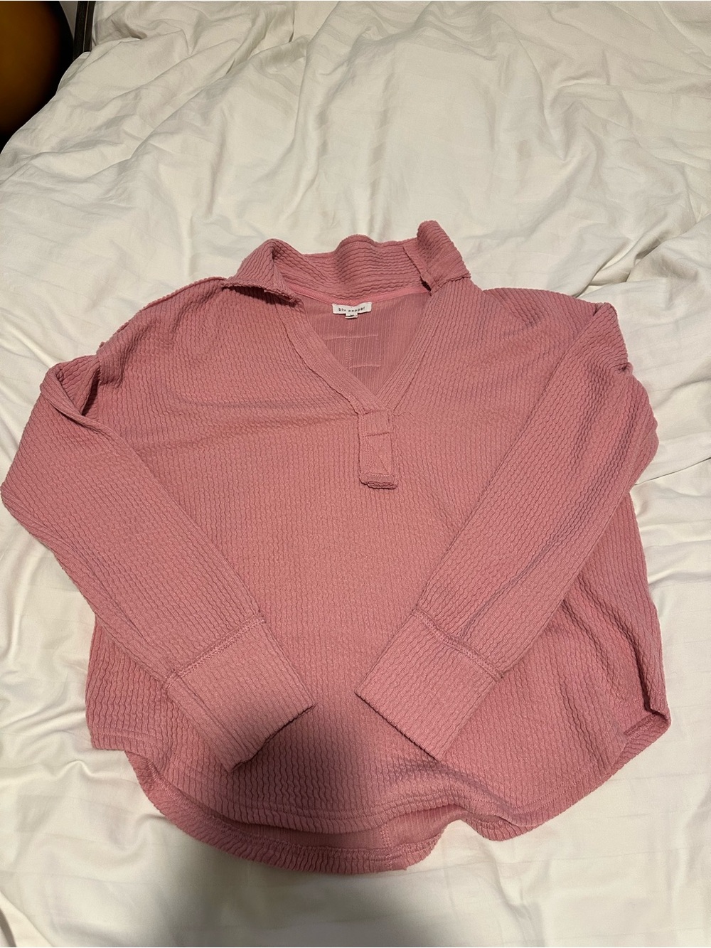 Blu Pepper Pink V‑Neck Waffle Knit Pullover